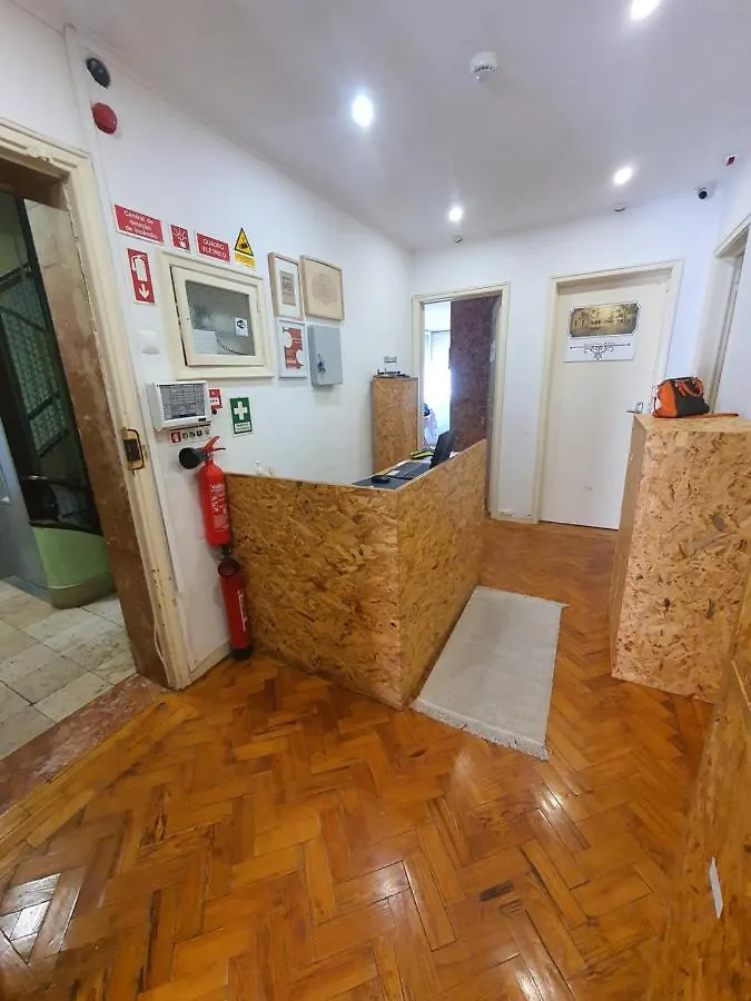 S&S Hostel Лиссабон Португалия